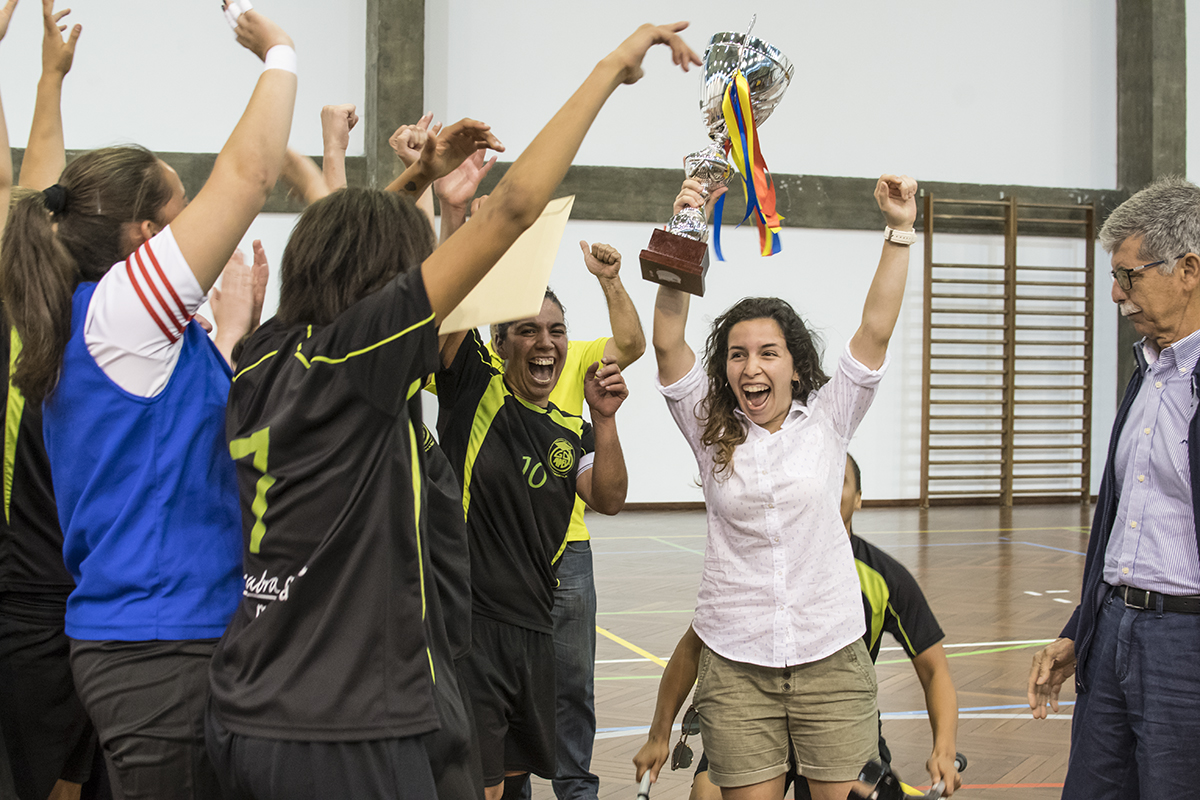 APEL conquista Taça de seniores femininos em futsal